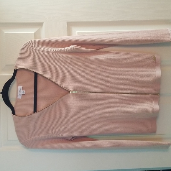 🎀 CALVIN KLEIN SWEATER 🎀 - Picture 1 of 6